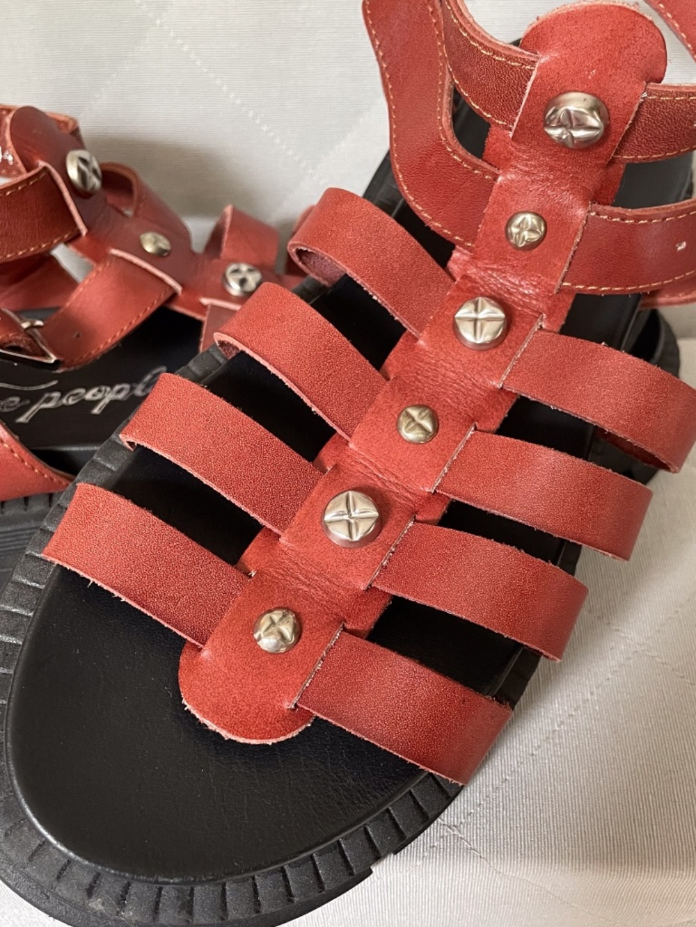 Free People Hadley Hammered Stud Sandals - Like New - 38.5/8 - Picture 7 of 10